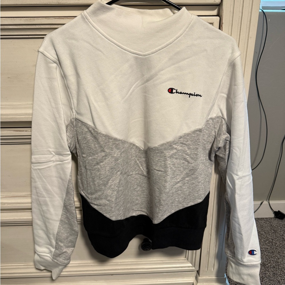Champion size medium crewneck